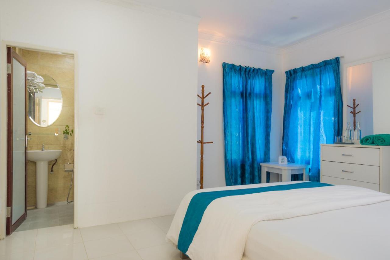 Отель Palm Gate Maldives Тулусду Экстерьер фото